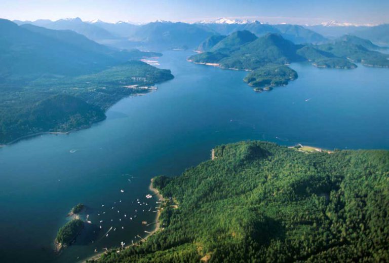 West Howe Sound Community Association organizes community meeting