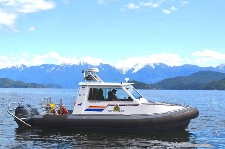 Emergency responders and volunteers save the day at Sechelt Inlet