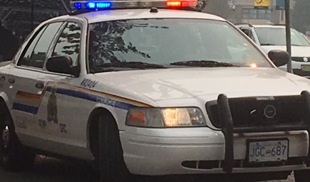 Pedestrian struck in Nanaimo