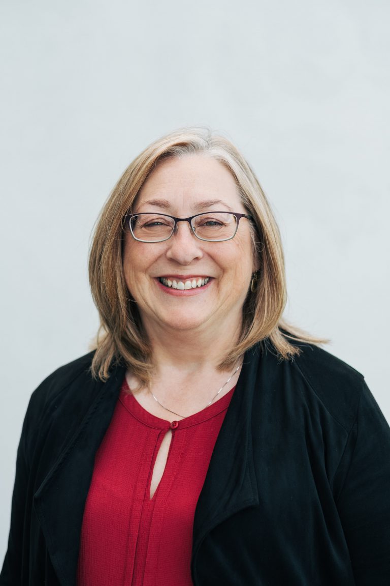 Sechelt Mayoral Candidate: Darnelda Siegers