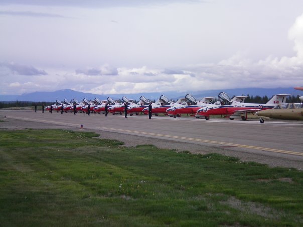 Snowbirds Set to Thrill Onlookers in Nanaimo Harbour