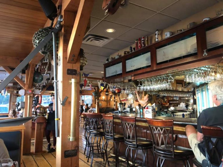 Dinghy Dock Pub Under New Ownership