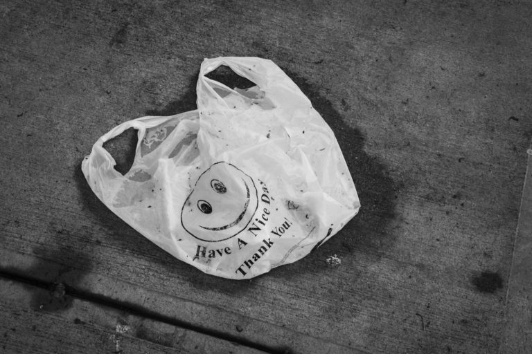 Nanaimo bylaw banning plastic shopping bags approved by province