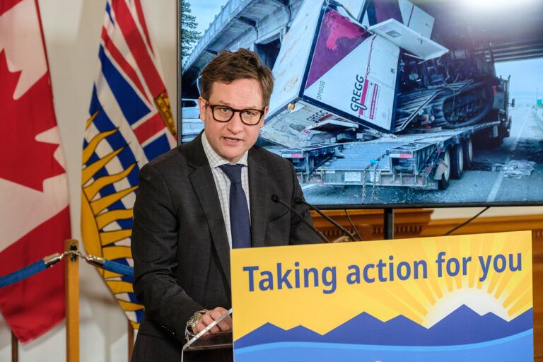 Commercial truck drivers to have higher penalties for infrastructure crashes