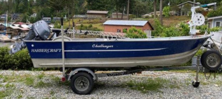 RCMP search for boat stolen in Halfmoon Bay
