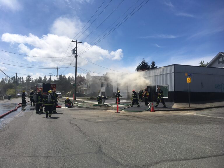 Nanaimo storehouse catches fire