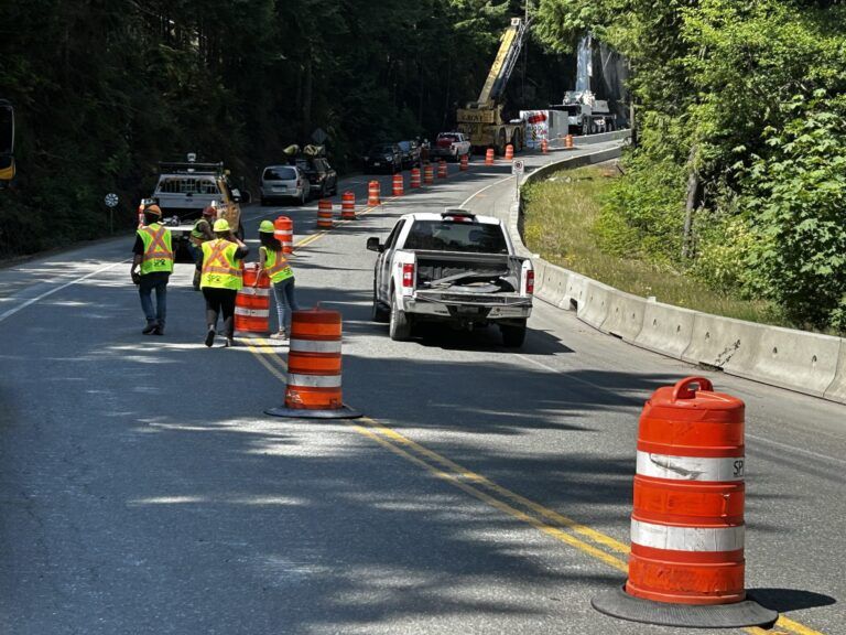 UPDATE: Risk of falling debris closes Highway 4