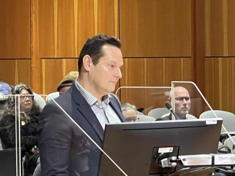 Nanaimo residents call on council to conduct a referendum before borrowing money 
