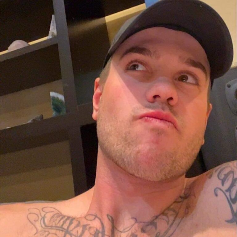 Nanaimo RCMP searching for wanted man 