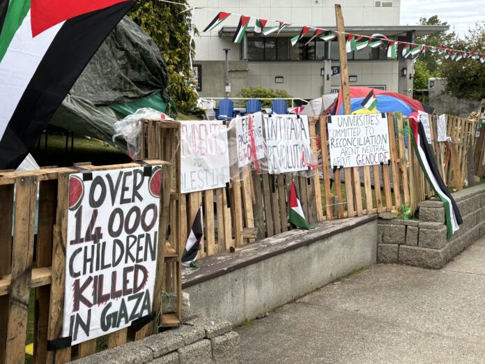 We just want dialogue, say Vancouver Island University protestors 